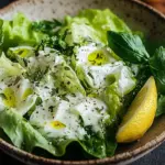 Kopfsalat mit Omas Sahne-Zitronen-Dressing
